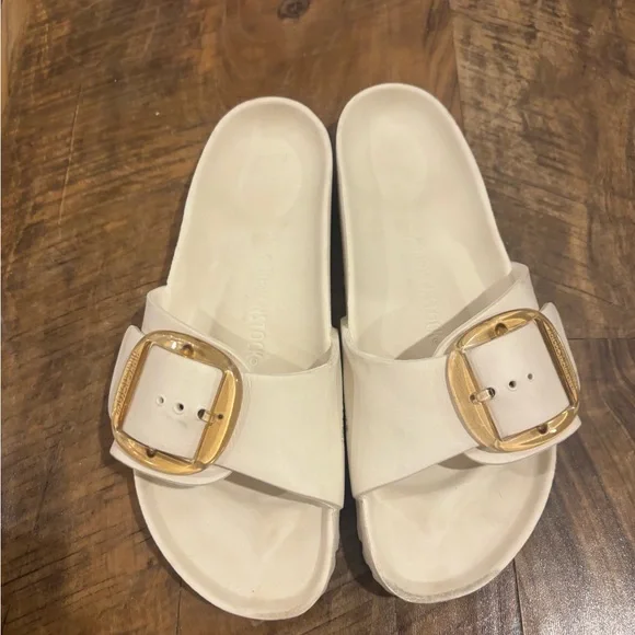 Birkenstock Madrid Big Buckle EVA sandals in the color eggshell. - Picture 3 of 8